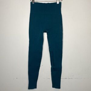 Balance Athletica Green Legging: Size Medium